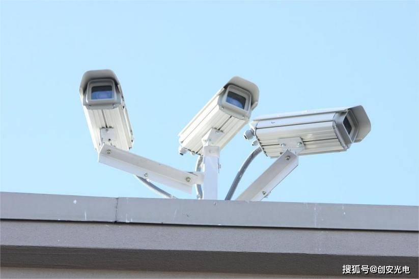 监控摄像机分类与组成部分详解 从图像、焦距到视角